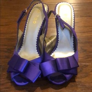 Me Too Purple Satin “Jeanette” Peep Toe heels